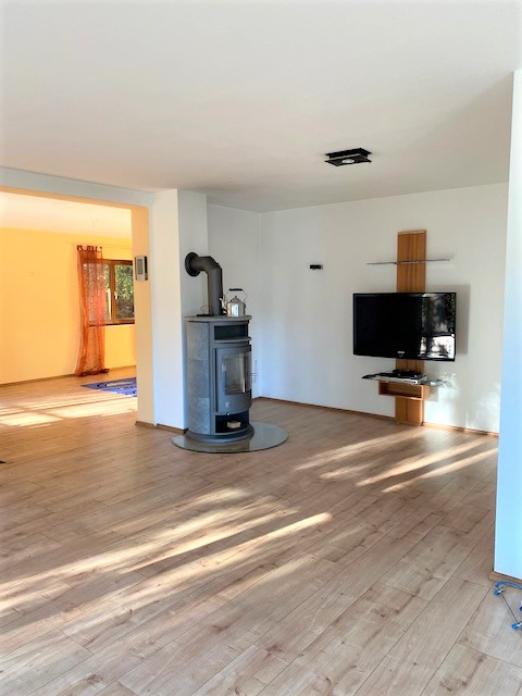 Schuch Immobilien – Traumhaftes Einfamilienhaus am Ende einer Sackgasse - Photo 3
